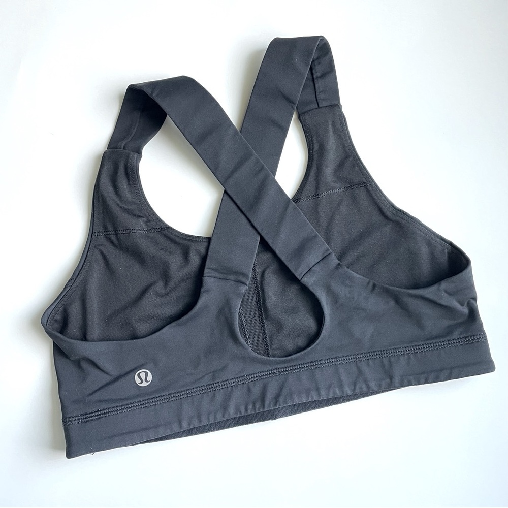 Lululemon - Picture 3 of 7